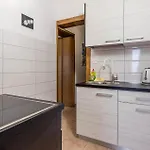 2 Bedroom Lovely In *
