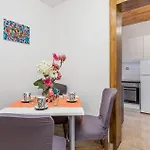 2 Bedroom Lovely In Lovran