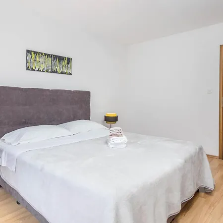 2 Bedroom Lovely In 洛夫兰