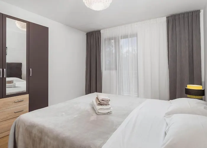 Cozy In With Wifi Apartmán Lovran